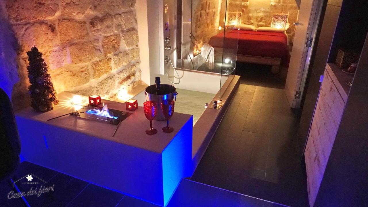 My Monopoli -Casa Dei Fiori Suite "Tulipano Nero" Centro Storico Kültér fotó