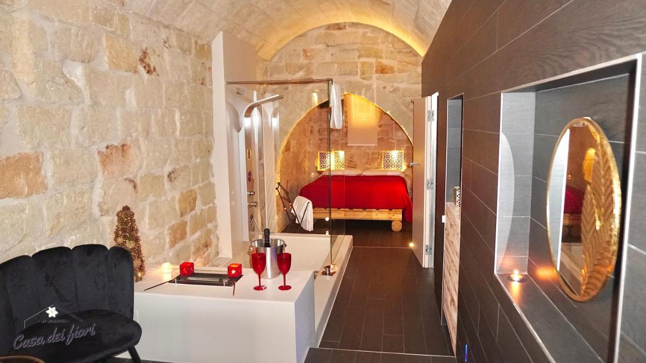 My Monopoli -Casa Dei Fiori Suite "Tulipano Nero" Centro Storico Kültér fotó